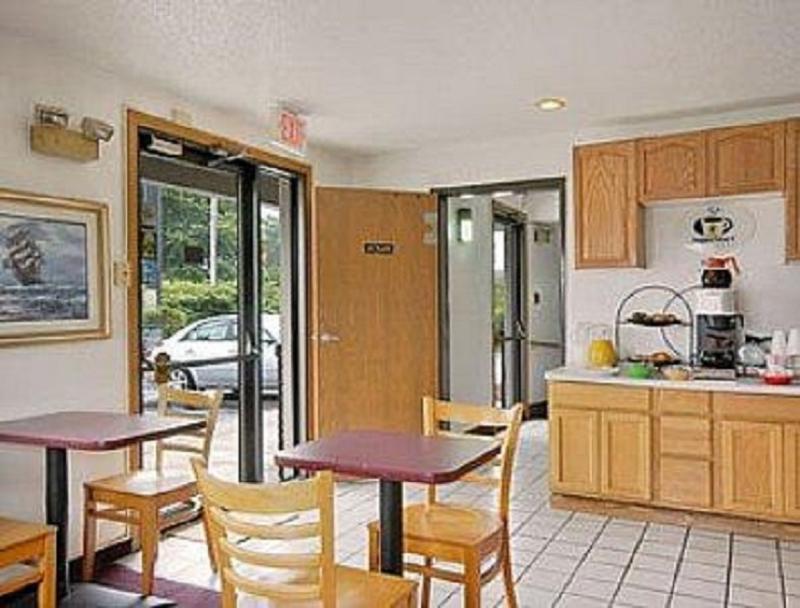 Super Inn By Oyo Lansing Mi Exterior foto